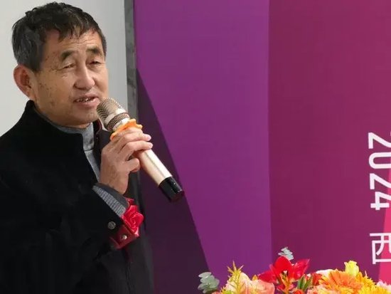 陕西省妇女书画协会顾问谭继文致辞