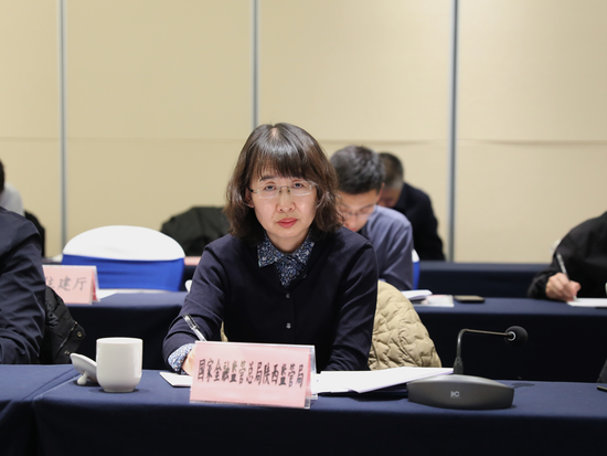 成员单位代表作会议交流发言