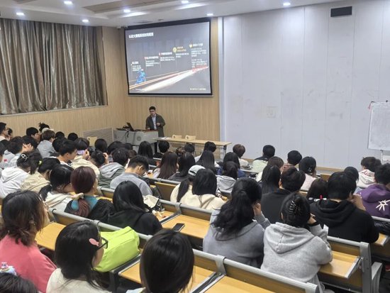 企业导师进课堂