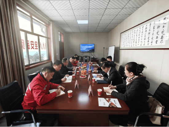 走访团一行在校友企业陕西宝鸡德信食品有限公司座谈交流