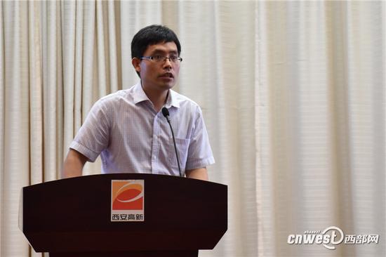 西安交大捷普网络科技有限公司高级副总裁何建锋