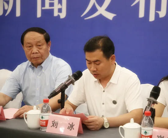 陕西省村社发展促进会秘书长刘冰