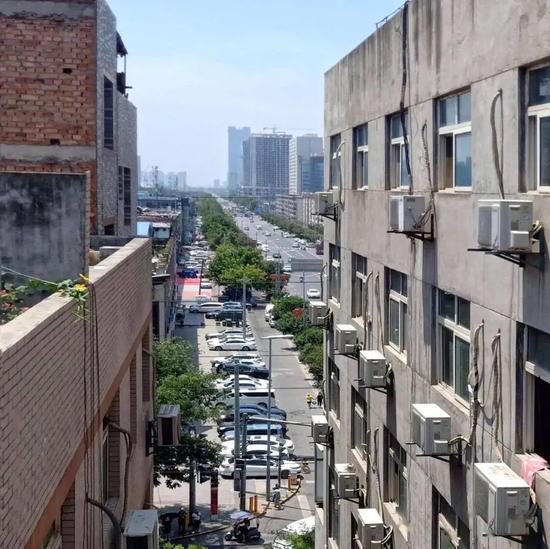 (图:北山门村位于纬零街红线上的部分建筑)