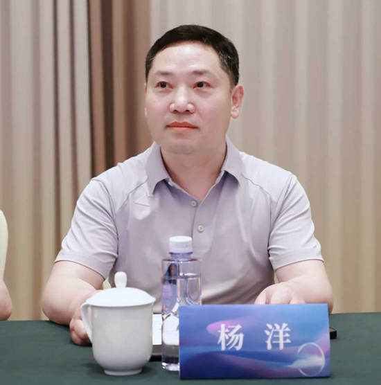 (图四) 商会秘书长杨洋