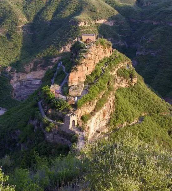 美食：洋芋擦擦、羊杂碎、子长煎饼