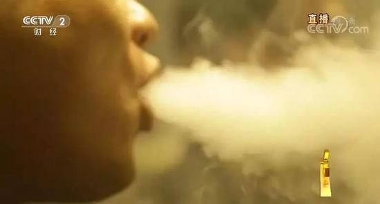专家:长时间吸食电子烟的青少年,也很容易产生对尼古丁的依赖。