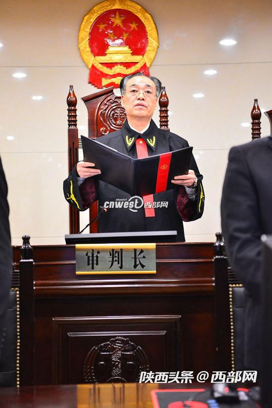 张扣扣案二审现场。摄影:翟瑶