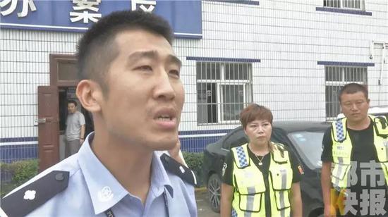 西安公安長安分局灤鎮派出所民警楊少波：“家屬不停地在西安雁塔等地報警。”