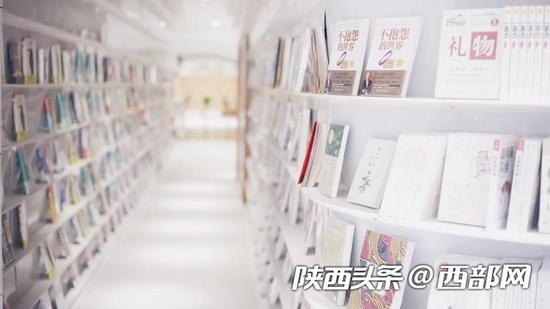 钟书阁。
