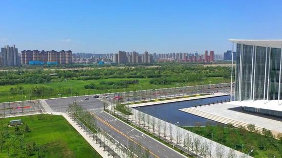 绿色环绕,鲜花相伴,西安会展新地标真靓!