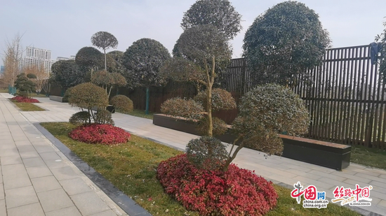 鹿苑大道景观小品