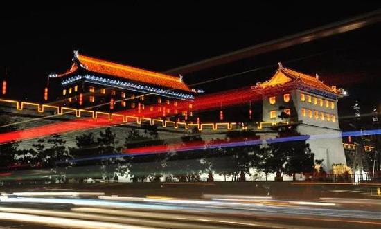 绿树成荫,碧波荡漾,连猫头鹰都前来“落户”,你,还忍心宅在家里吗?