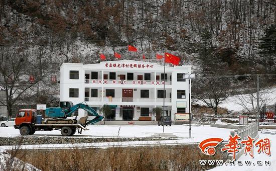 楊四廟村和龍潭村村合并后的村委會辦公樓