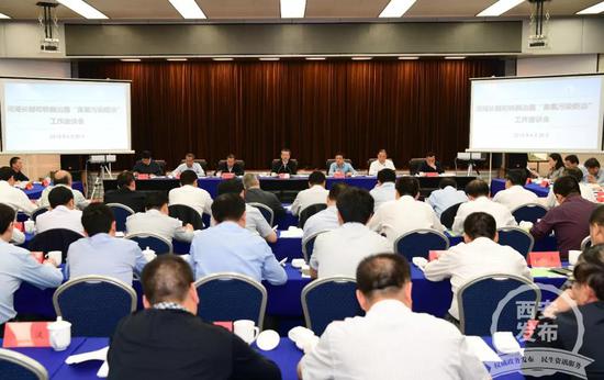 隨后，永康書(shū)記就截污納管、雨污分流及臭氧污染防治工作現(xiàn)場(chǎng)安排部署。