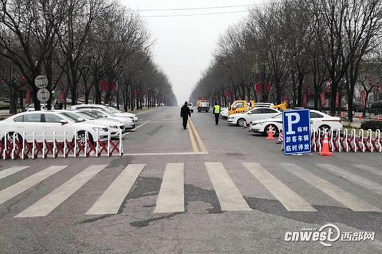 西安景區(qū)周邊道路壓力劇增，部分路段管制。
