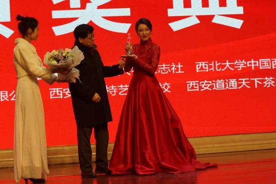 ”东方淑女“郭涛