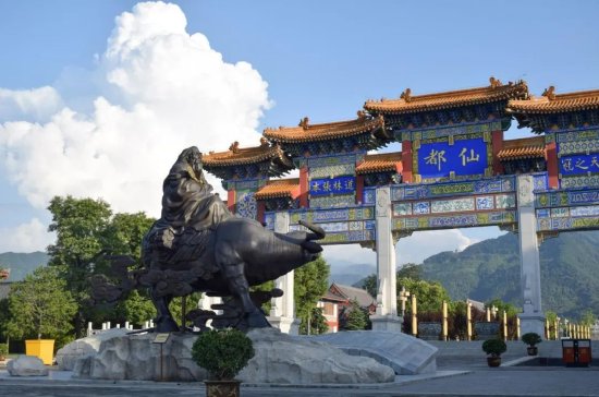 楼观台老子像(图片源自周至文旅)