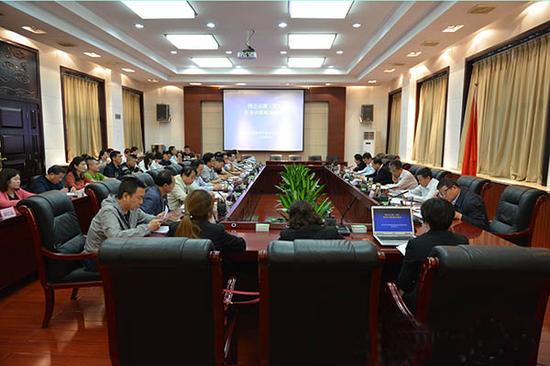 汉中市开展因公临时出国政策宣讲和专办员培训