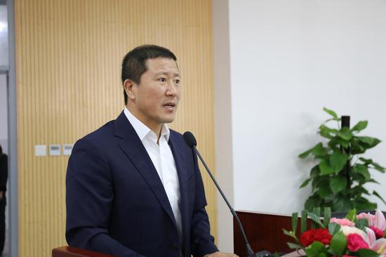 深圳市福田中学王德久校长主持会议
