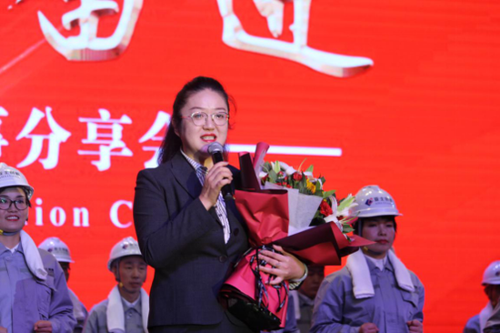 挂职干部吕瑞娟分享挂职感受 摄影 柳洪华