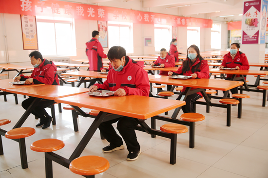 榆林市高三模考2020_榆林市一中高三学生3月29日返校将实行封闭管理一律