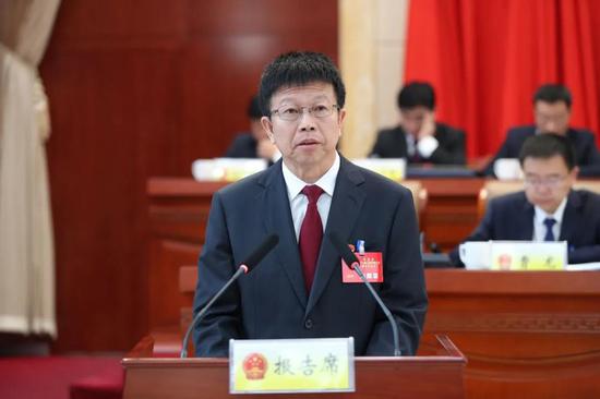 吴堡2020年gdp_吴堡中学17年的艺术节(2)