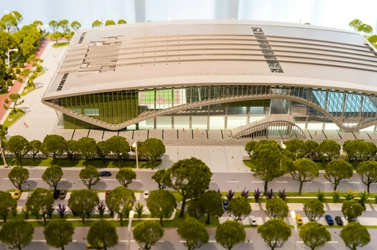 （上图为咸阳职业技术学院体育馆游泳馆）