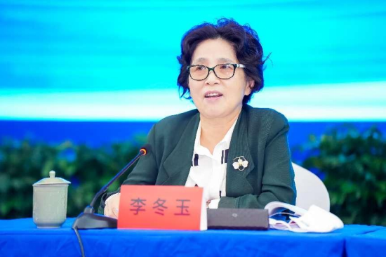 图/省中华职业教育社主任李冬玉讲话