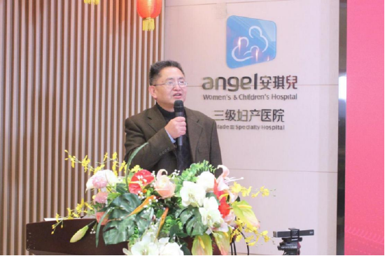 陕西妇女儿童基金会刘克辉秘书长出席仪式并讲话
