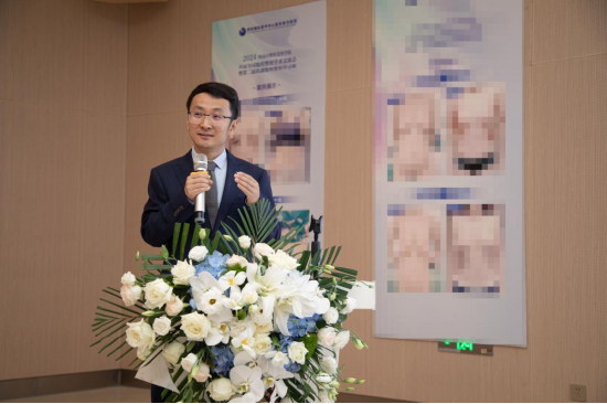 崔鑫主任主持