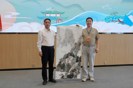 著名书画家李玉田为西凤酒赠送画作