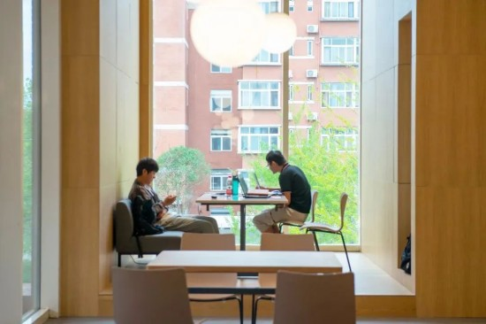 虹桥学生中心非正式学习空间