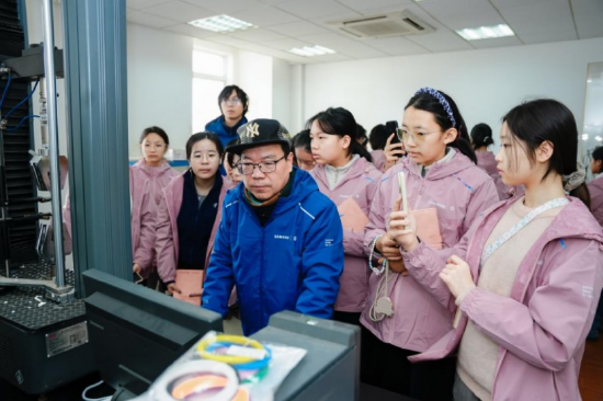 参观中科院上海应用物理研究所