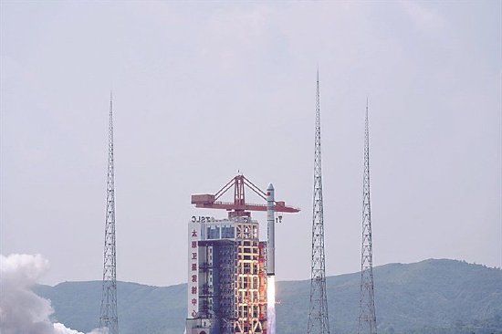 （图片来源：新华社）