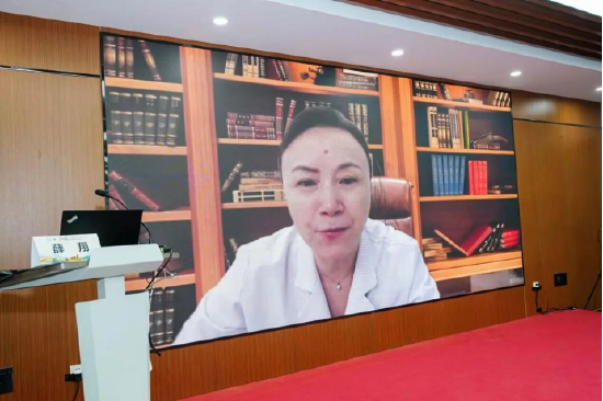 中华医学会妇产科学会主委 朱兰院士致辞