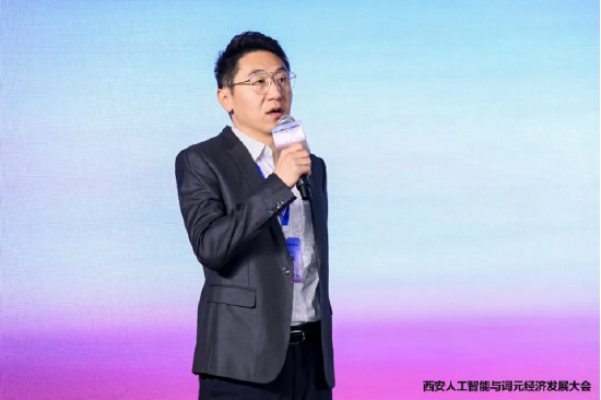 商汤科技大装置解决方案总监 朱晋杰