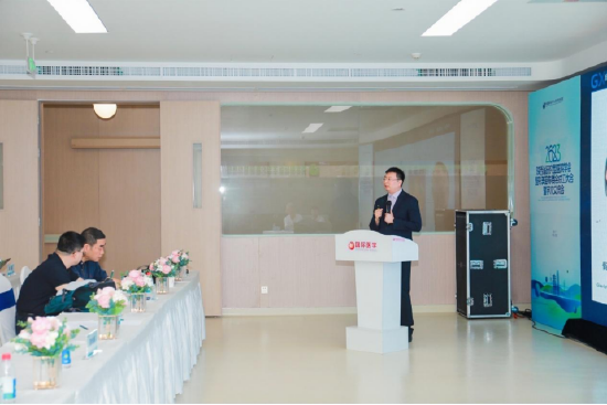 蒋威主任“三段式”注射提升在面部应用