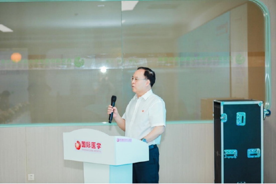 陕西省研究型医院学会会长贺西京讲话