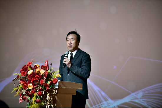 西安曲江康桥学校校长冯光军致辞