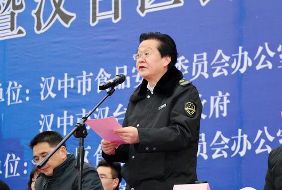 市食安办第一副主任、市食药监局局长高大鹏对演练活动进行了总结点评