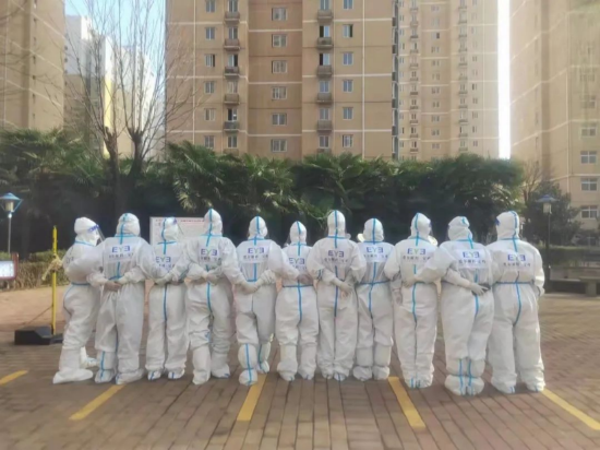 (宝鸡爱尔眼科医护人员在一线)