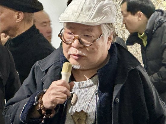 画家王小信发言