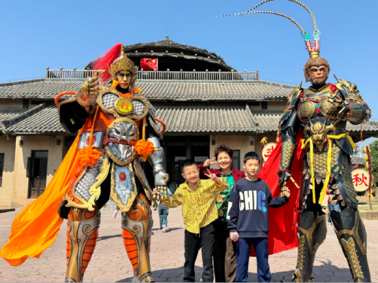 《黑神话·悟空VS二郎神君》机甲秀