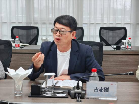 科技与工程学院院长助理古志刚