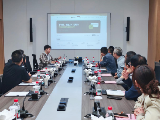 计算机科学与技术（升）2603班学生杨棋众