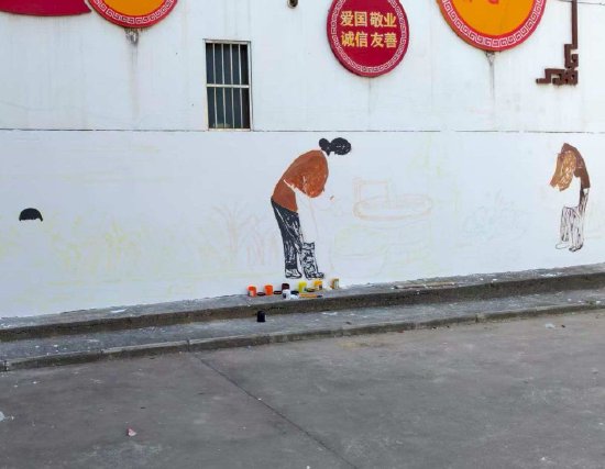 墙绘底稿勾勒定型