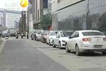 店前自裝起落桿 圈人行道成自家停車場
