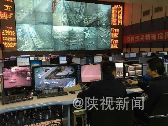 西安53處高清攝像頭使用，駕駛員乘客表情也能看清。