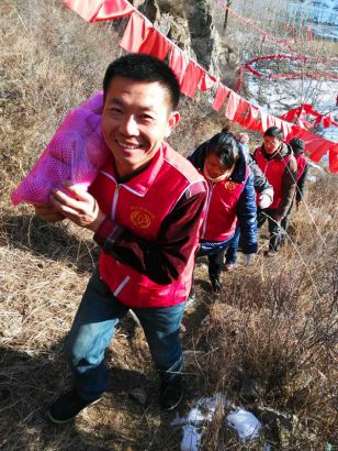 沧州义士为五台山五百散住僧供养暖心红包