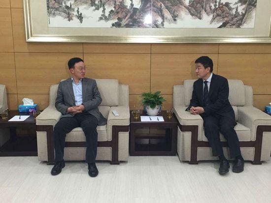 这次电视问政直播刚刚结束后，全程参与节目的副市长聂仲秋立即约见夏俊山